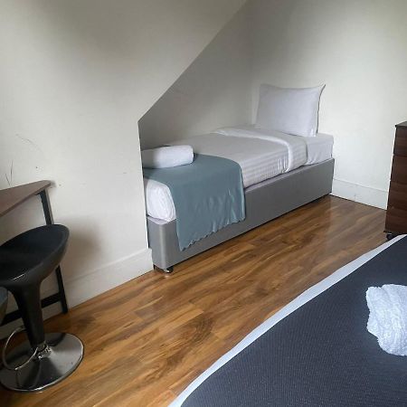 לונדון Sw16 Norbury Guesthouse מראה חיצוני תמונה